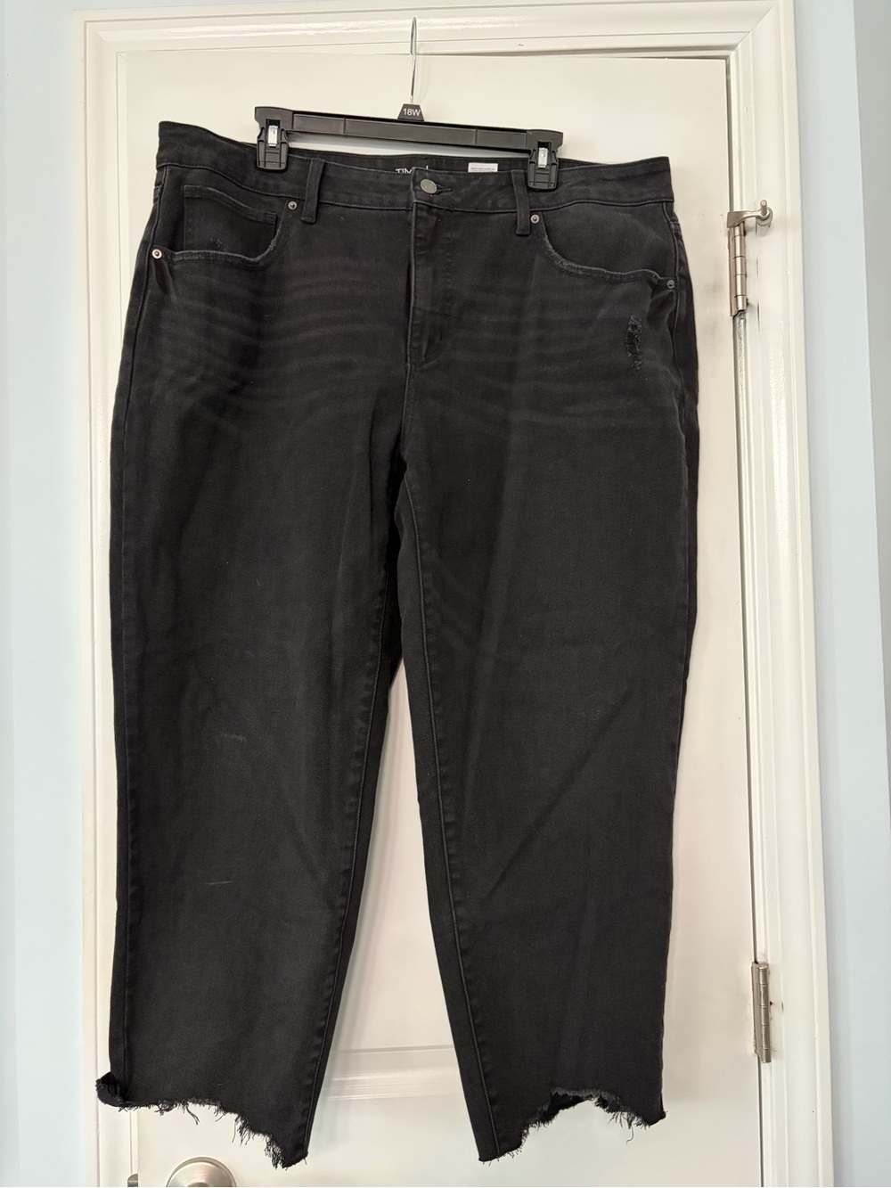 Time and Tru Black Cropped Raw-Hem Jeans
